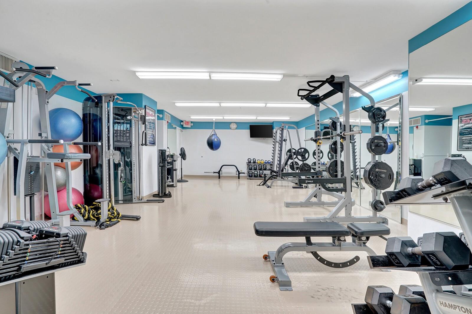 THE GALLEON CONDO - Residential