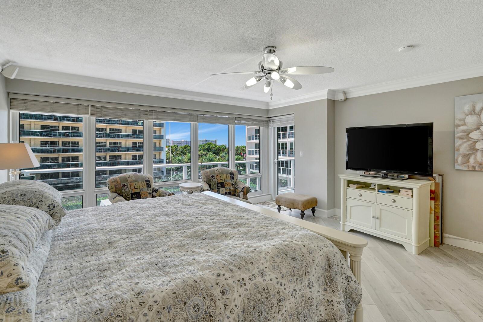 THE GALLEON CONDO - Residential