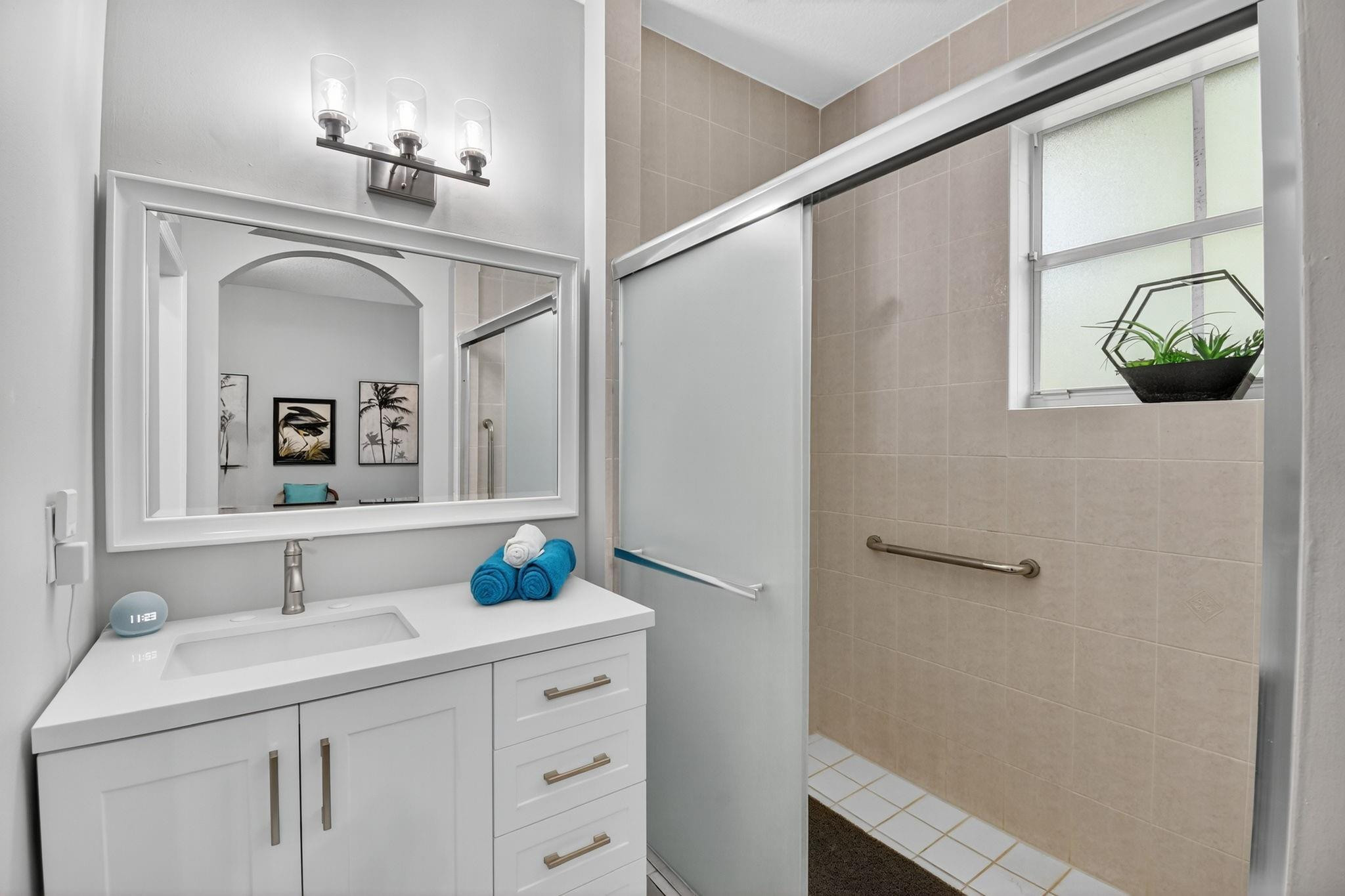 THUNDERBIRD PARK - Residential