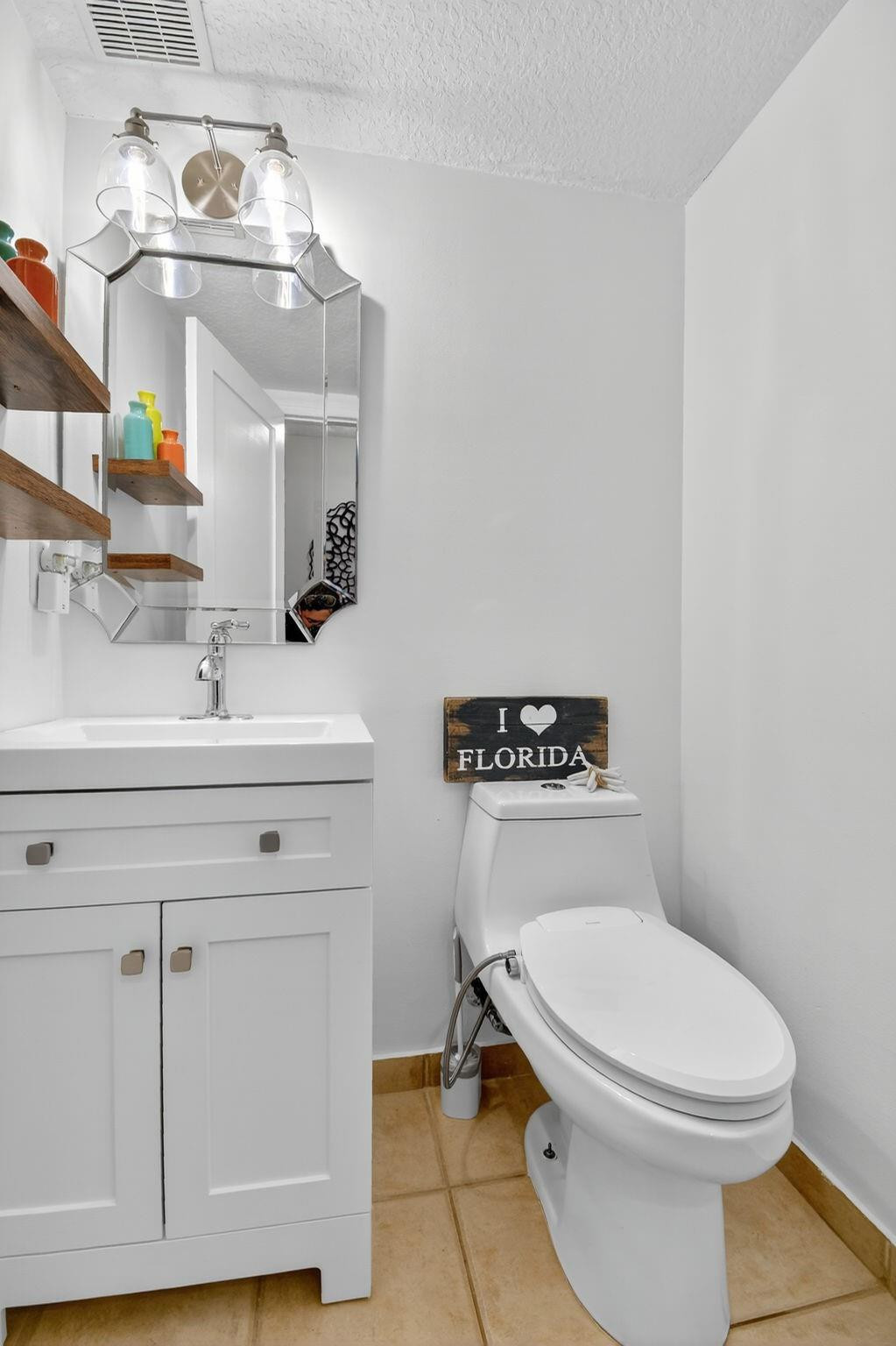 THUNDERBIRD PARK - Residential