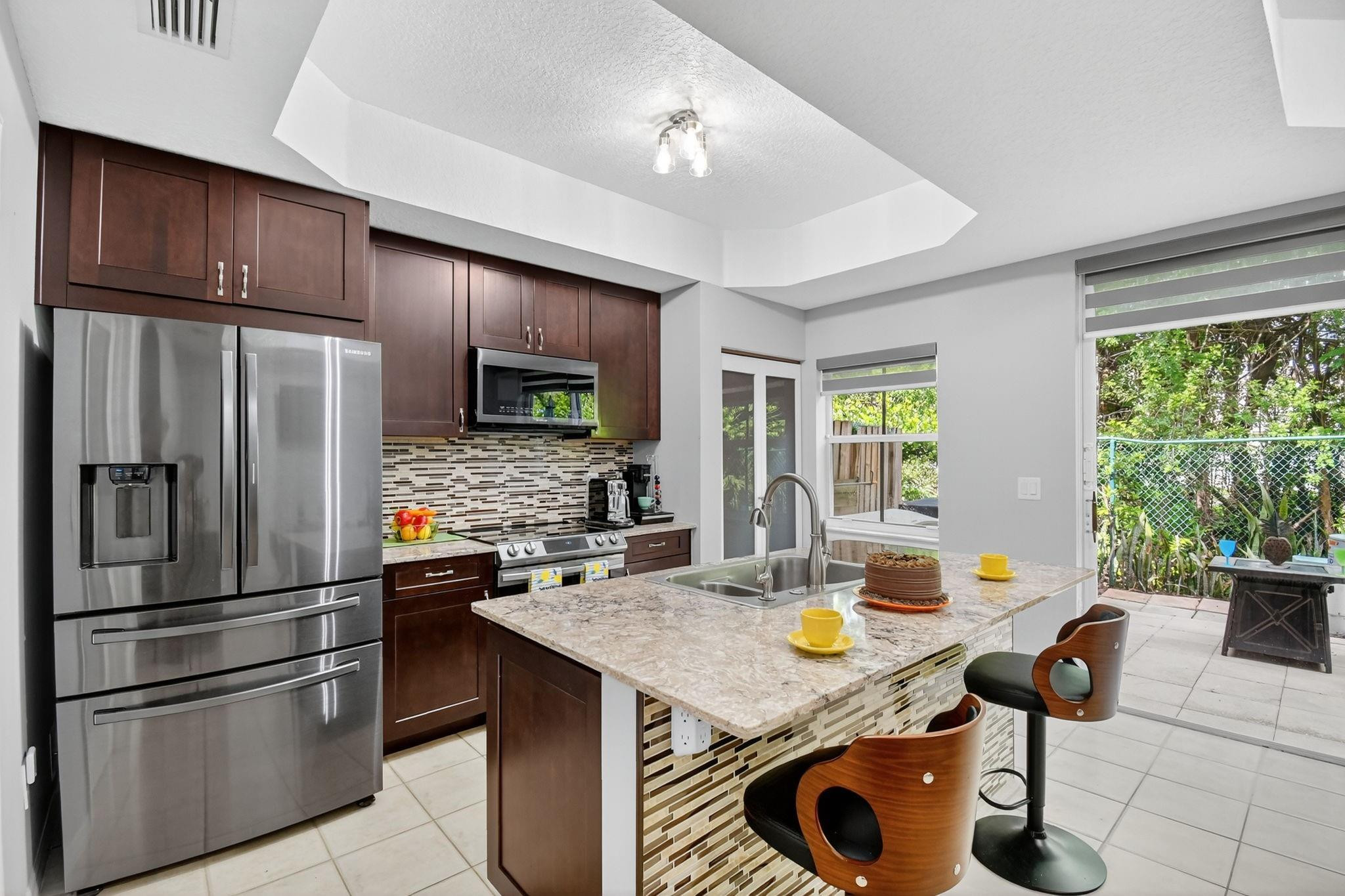 THUNDERBIRD PARK - Residential