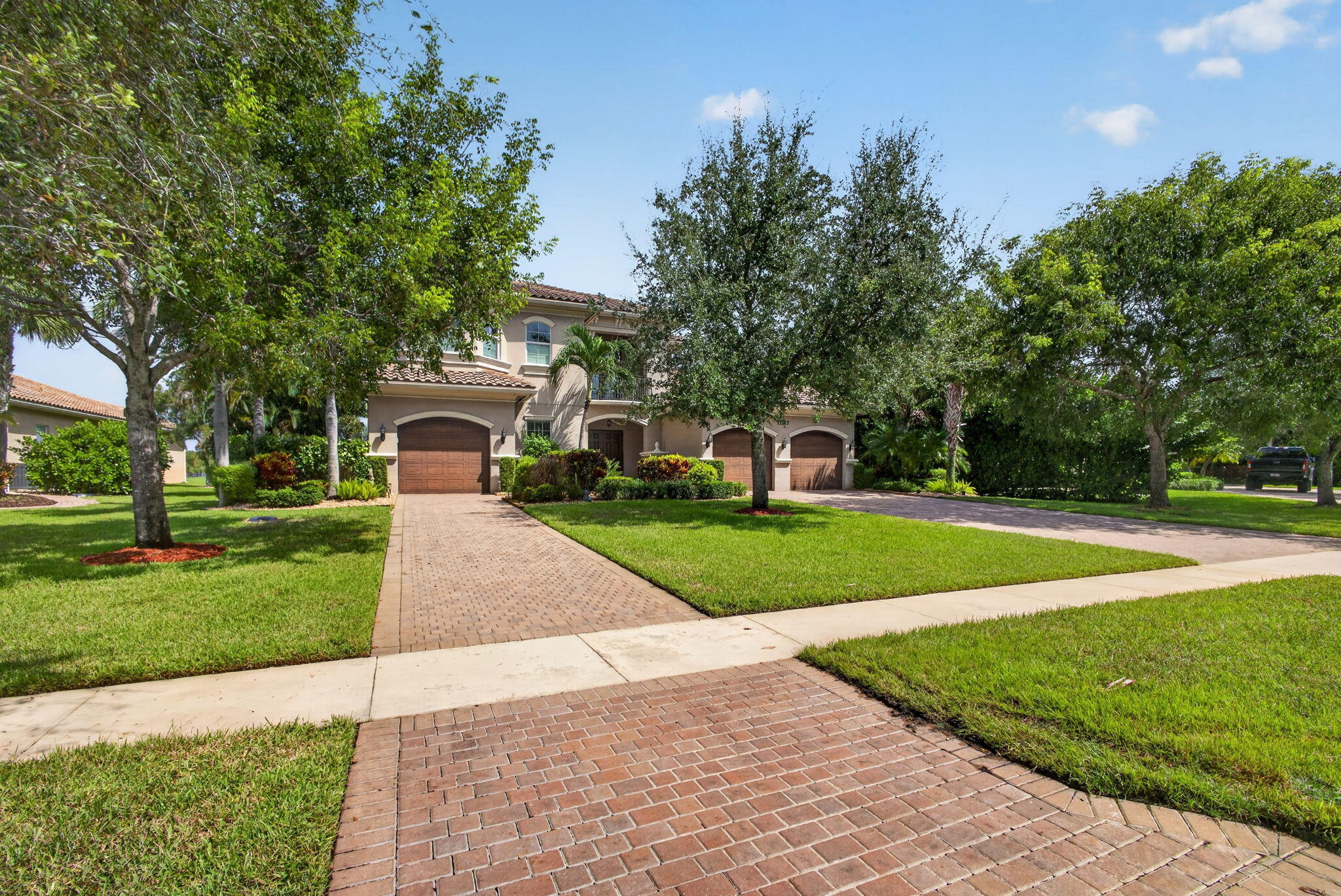 11117 Lynwood Palm Way