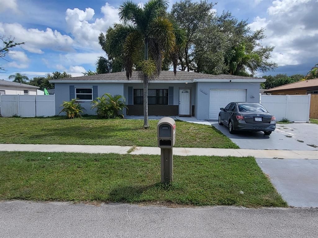 Photo of 10680 Ember Street St, Boca Raton, FL 33428 (MLS # R10826963)
