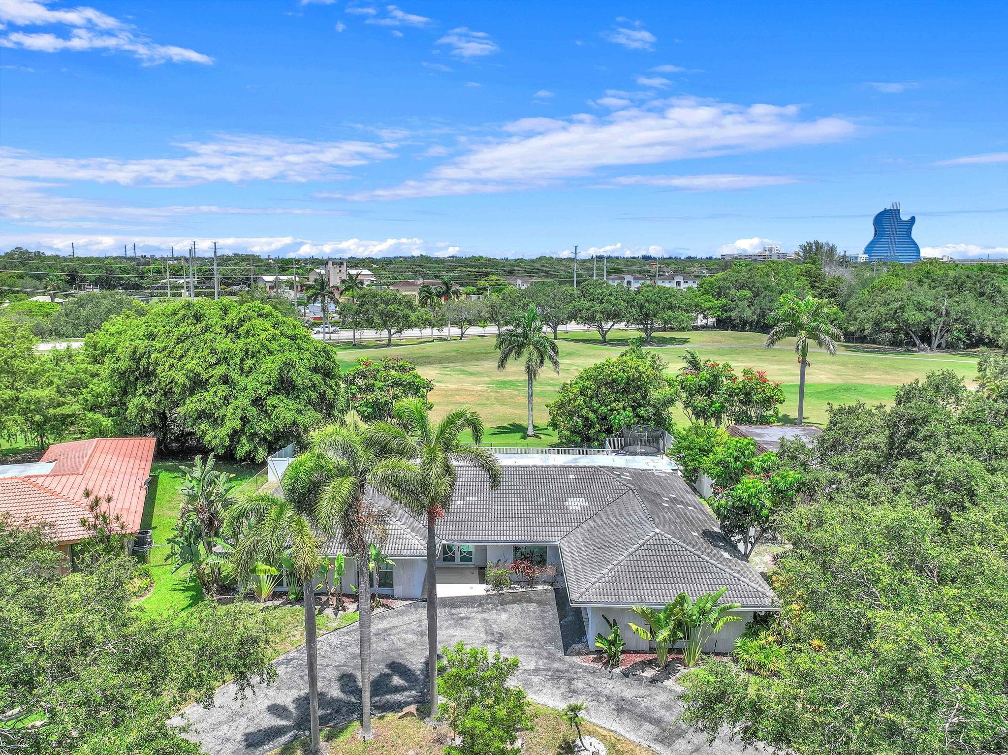 EMERALD HILLS - Residential