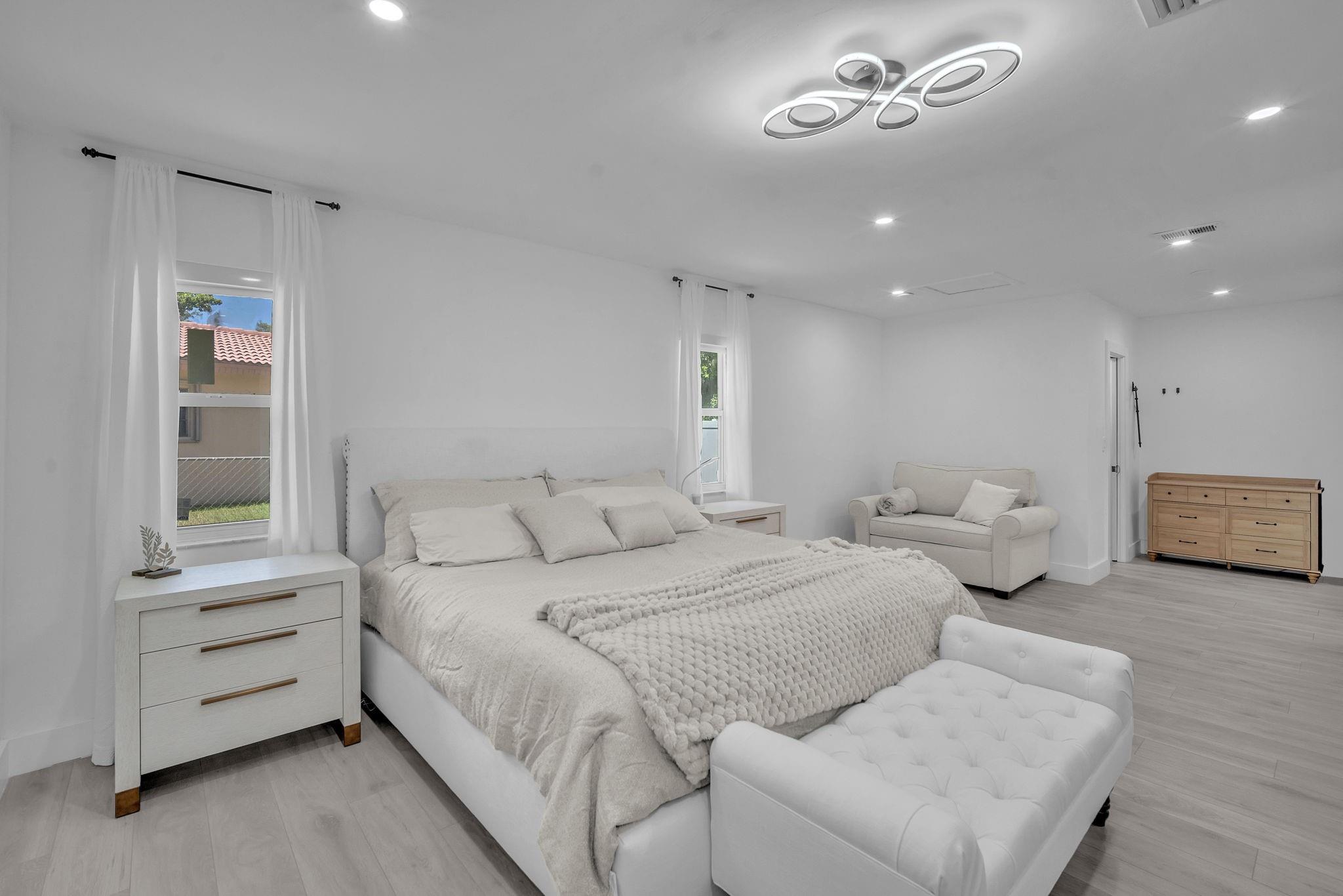 EMERALD HILLS - Residential
