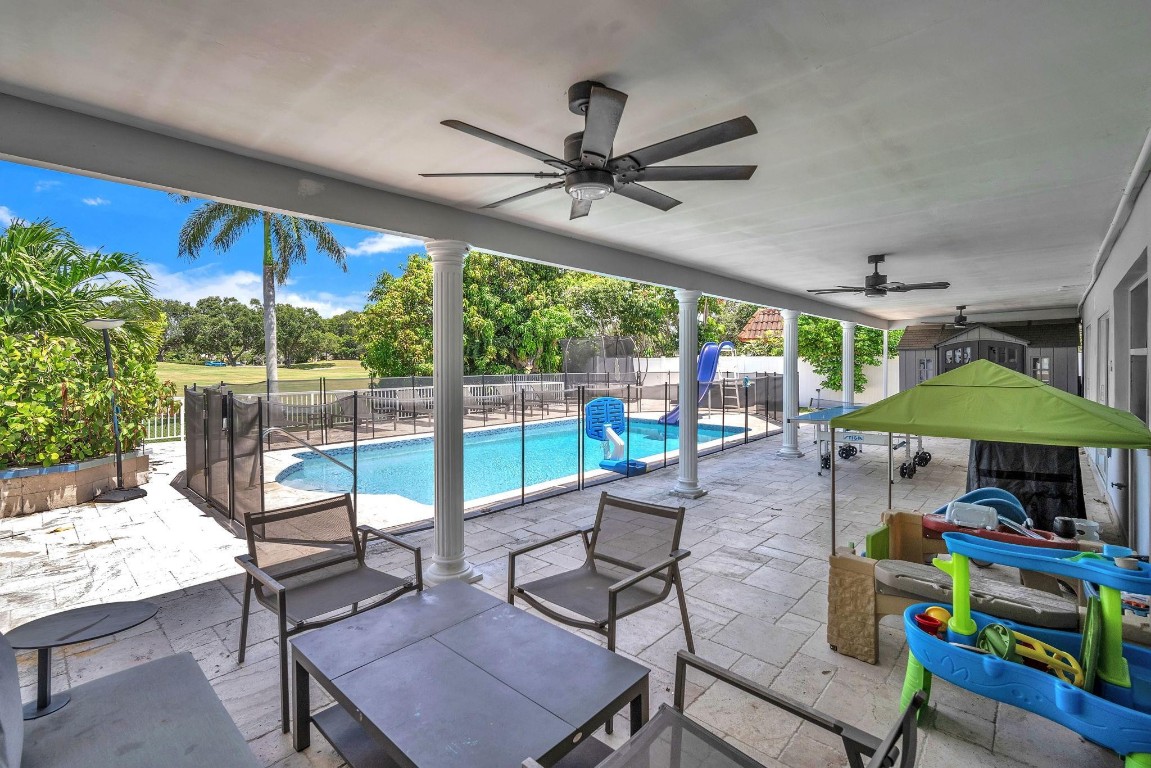 EMERALD HILLS - Residential