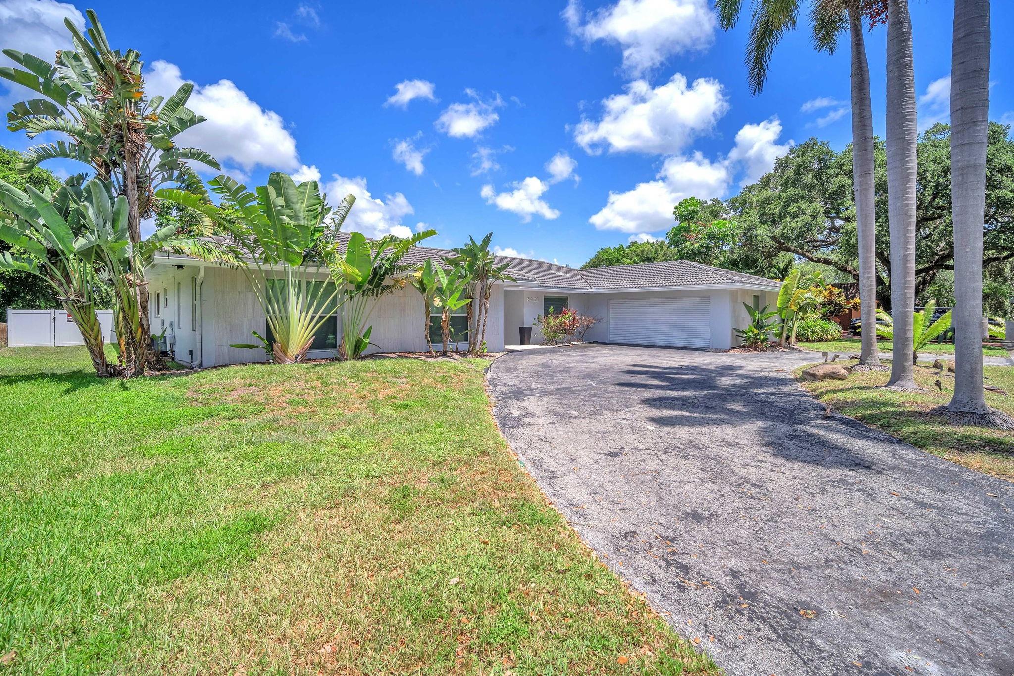 EMERALD HILLS - Residential