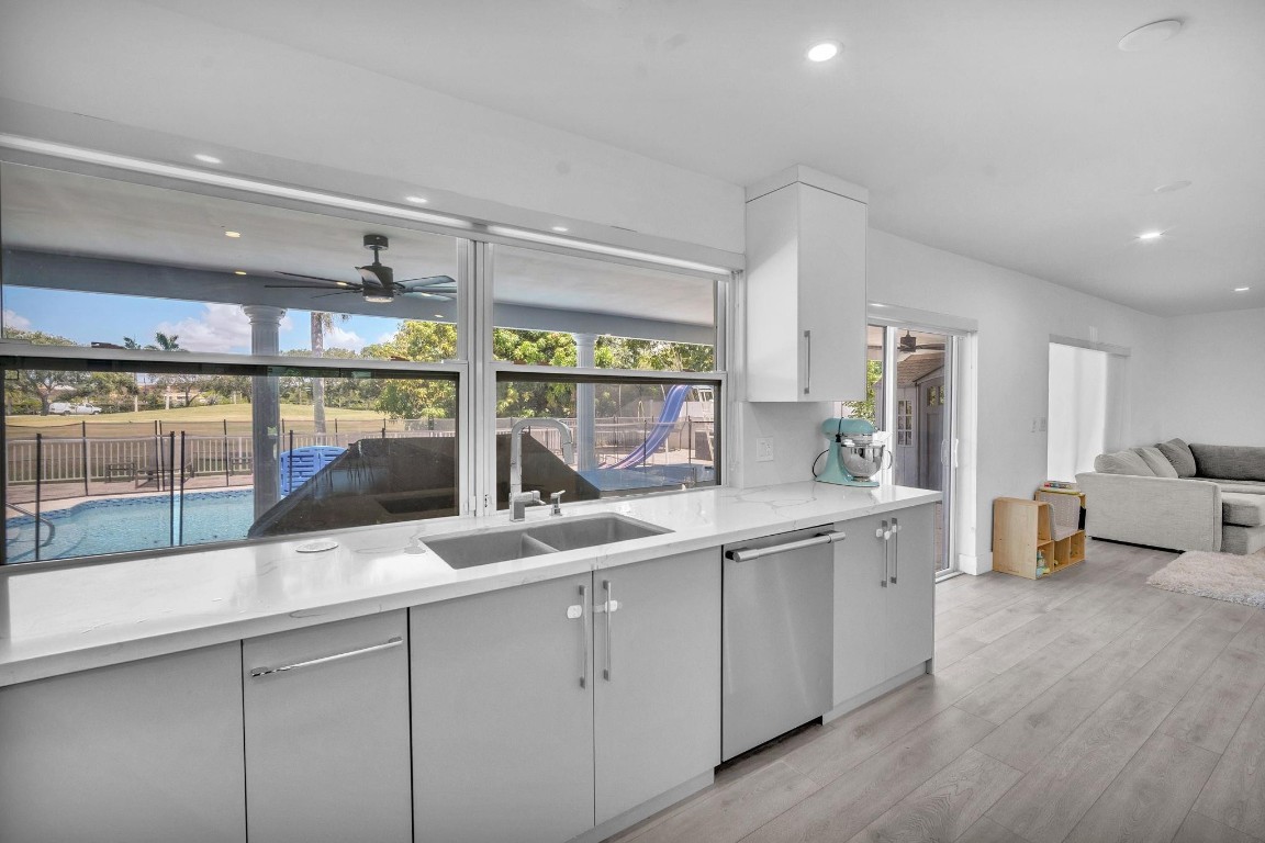 EMERALD HILLS - Residential