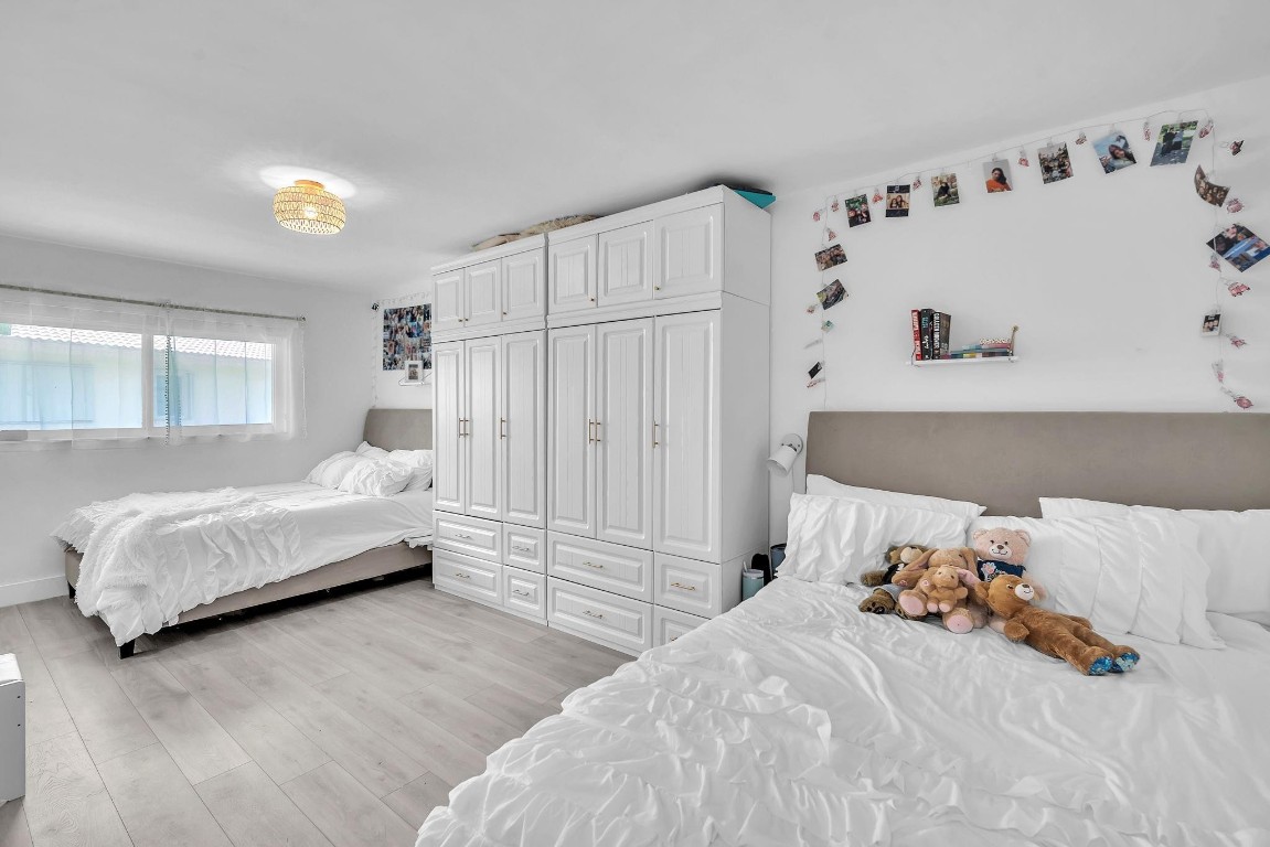 EMERALD HILLS - Residential