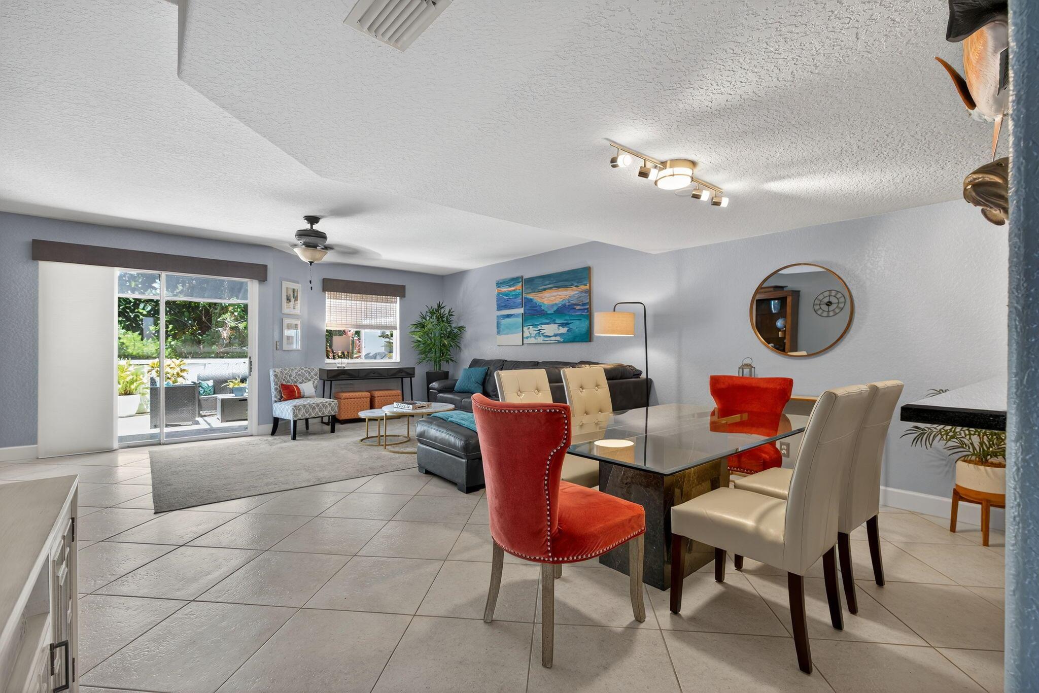 6143 Riverwalk Lane 3, Jupiter, FL, 33458/$414,900 4 6143 Riverwalk Lane 3