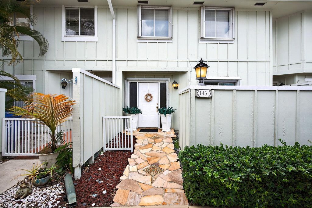 Photo of 6143 Riverwalk Lane #3, Jupiter, FL 33458 (MLS # R11101340)