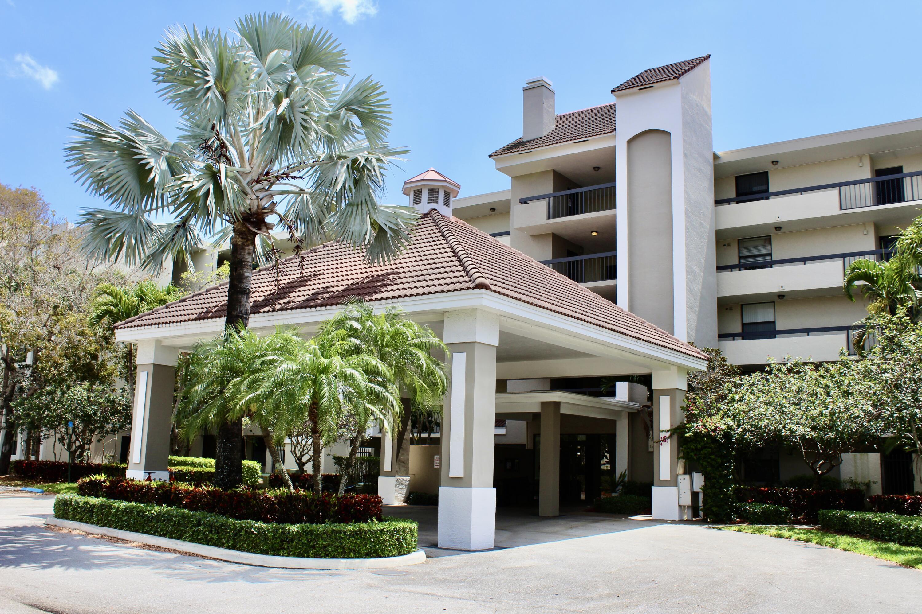 LAKESIDE CONDO - Residential Lease
