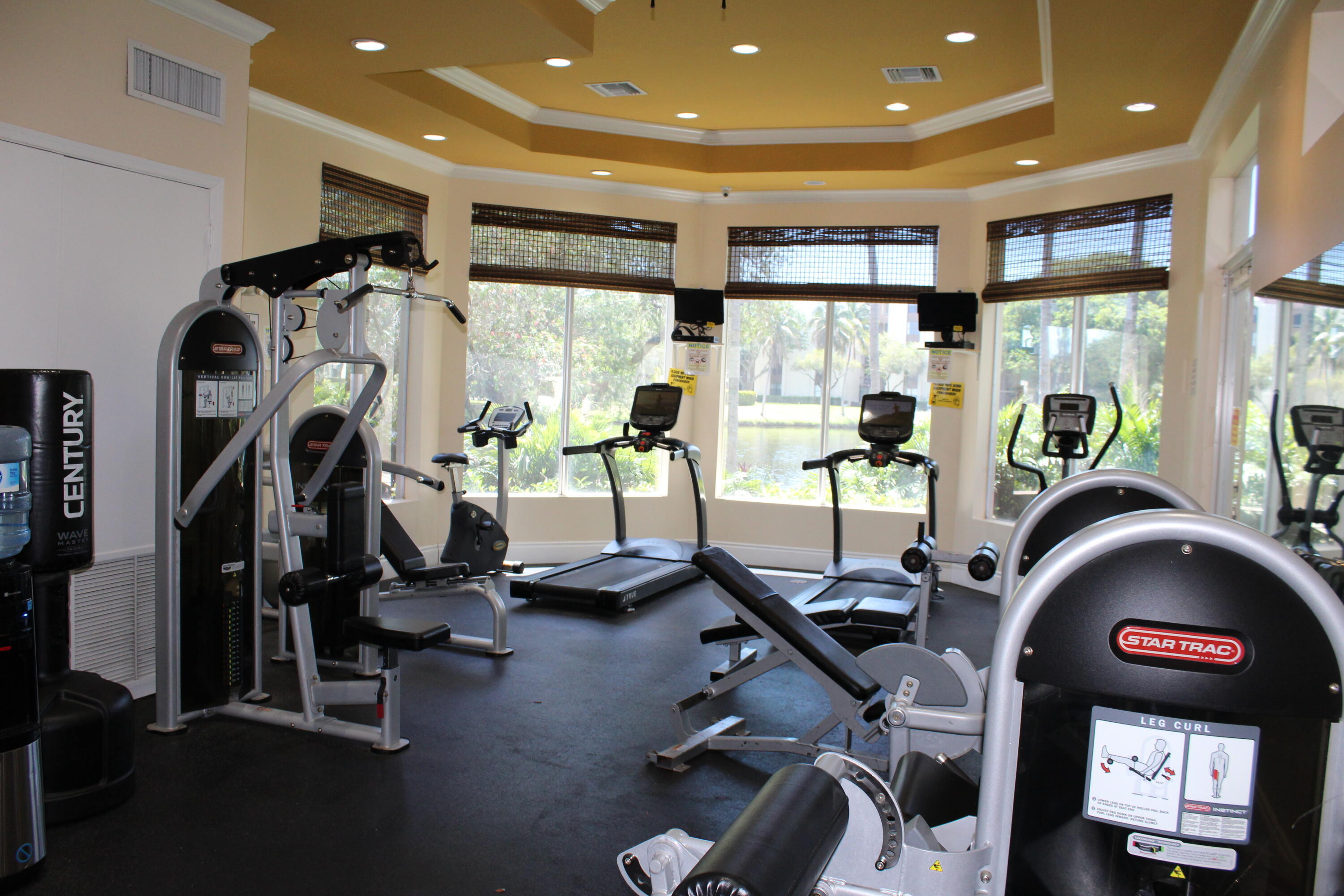 LAKESIDE CONDO - Residential Lease