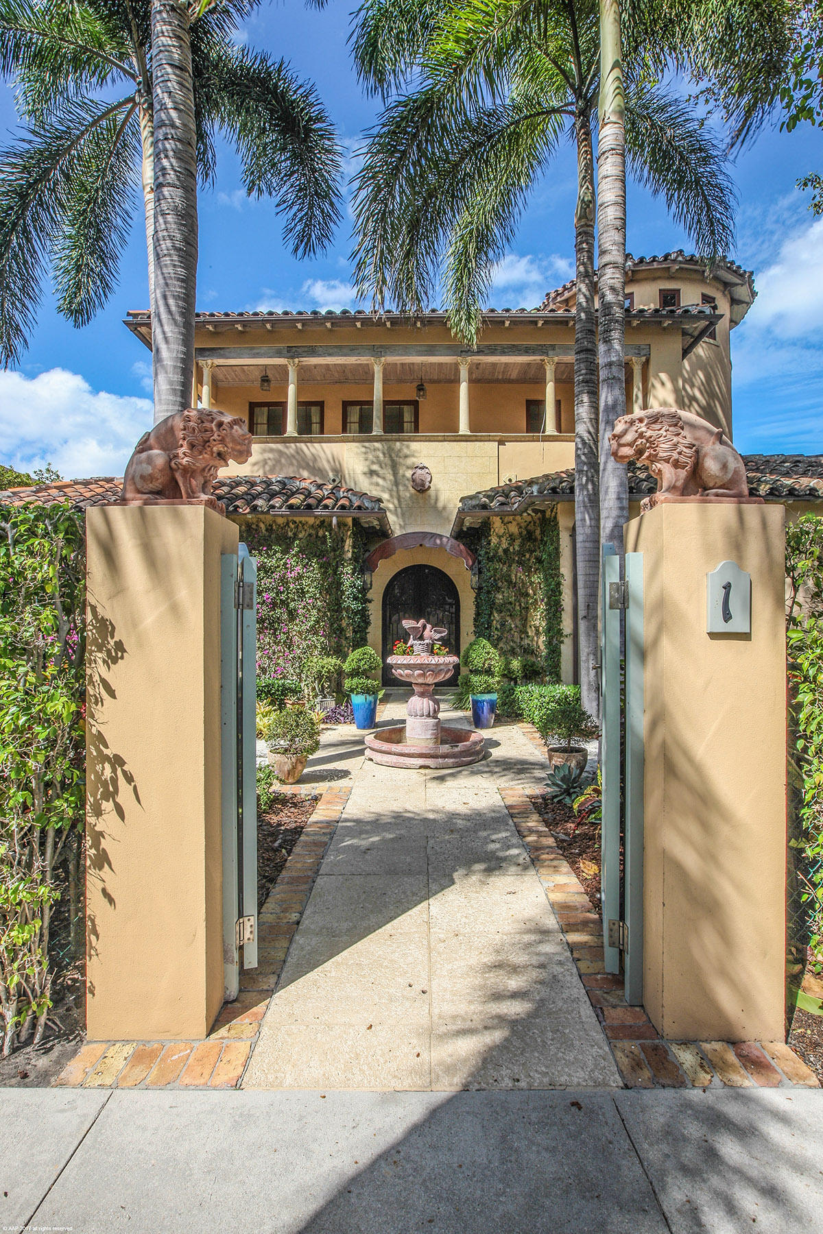 GOLFVIEW - Residential