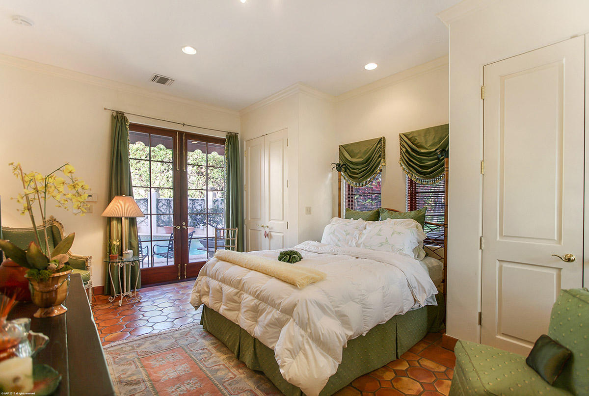 GOLFVIEW - Residential