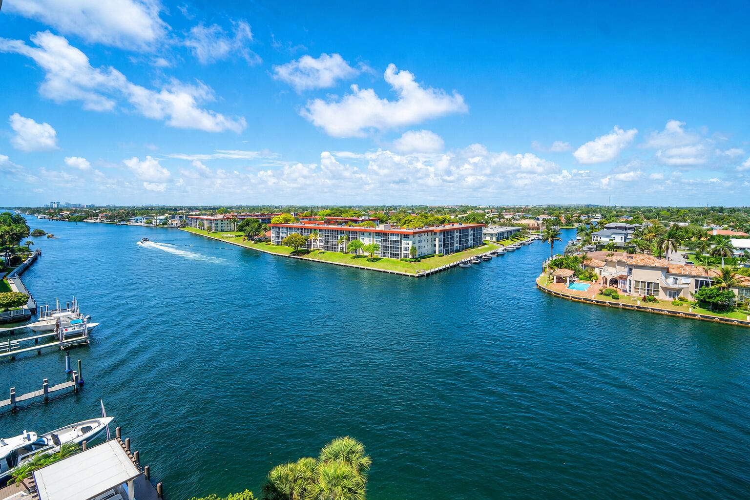HILLSBORO ISLAND HOUSE CONDO - Residential
