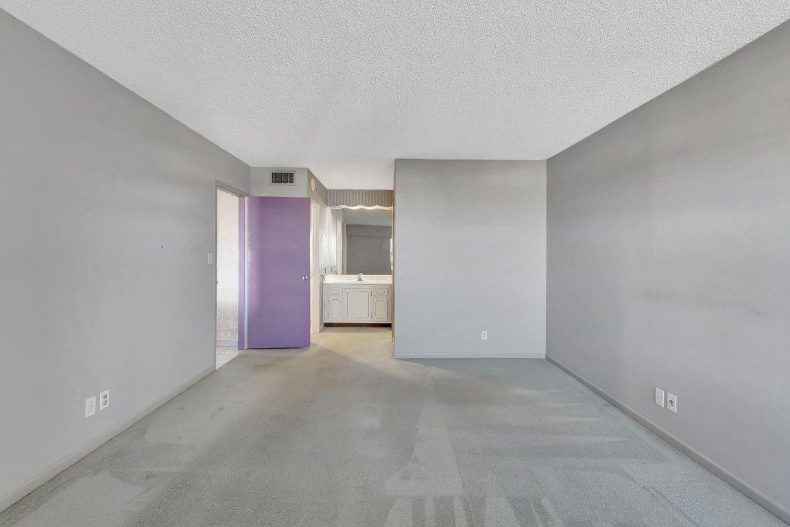 5100 Dupont Boulevard 8J