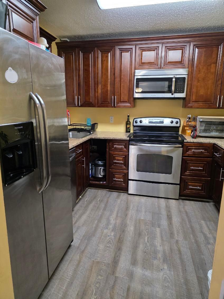 BOCA GLADES CONDO A THRU - Residential