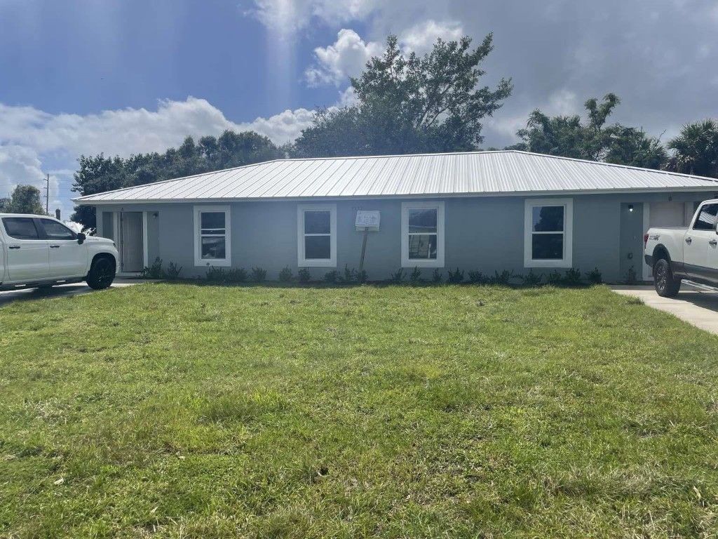 Photo of 1115 Avenue F, Fort Pierce, FL 34950 (MLS # F10514565)