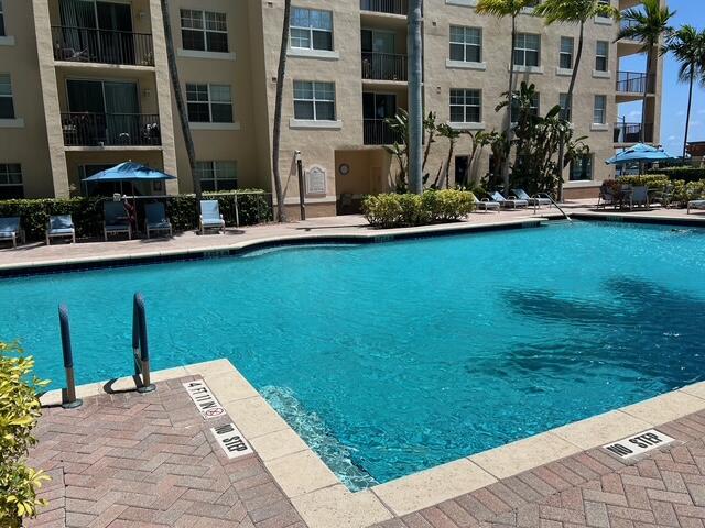 FLAGLER POINTE CONDOMINIUM - Residential Lease