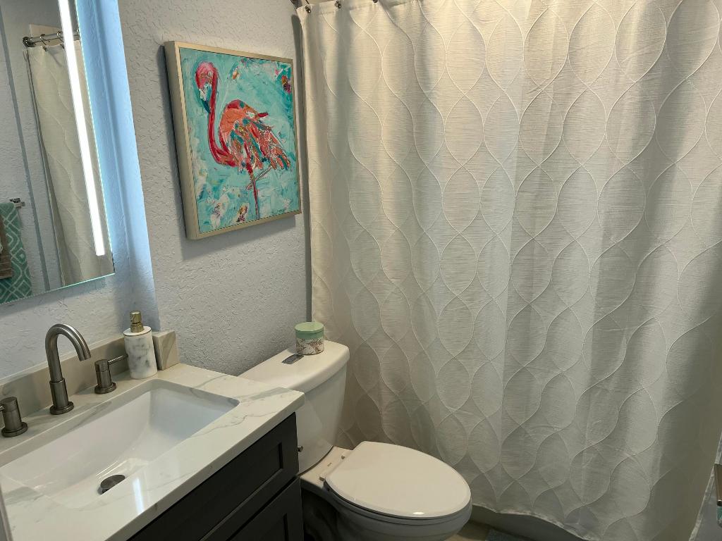 FLAGLER POINTE CONDOMINIUM - Residential Lease