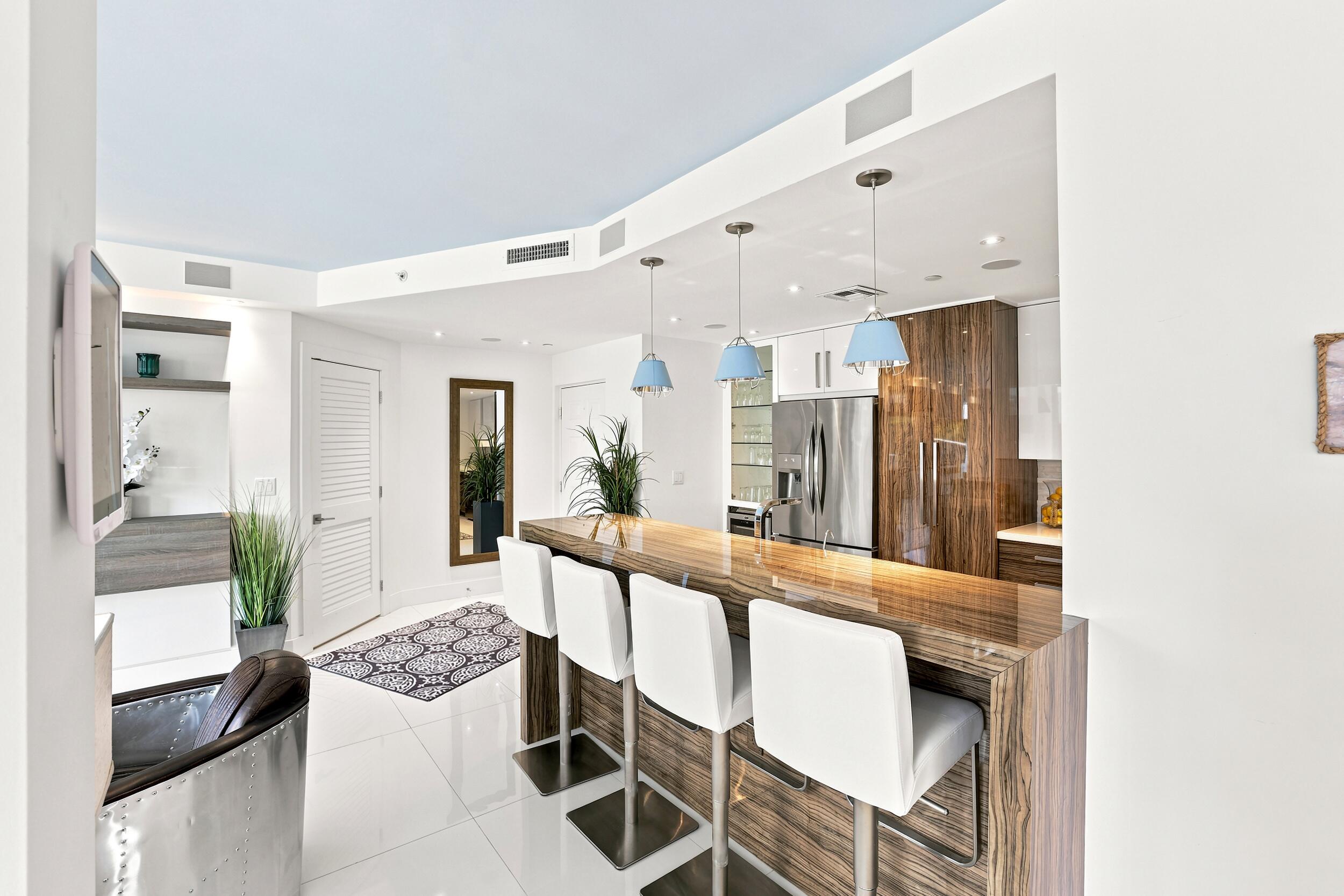 17100 N Bay Road 1401