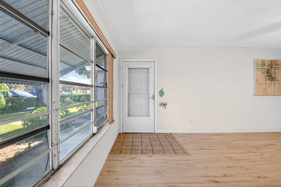 POINTE OVERLOOK CONDO - Residential