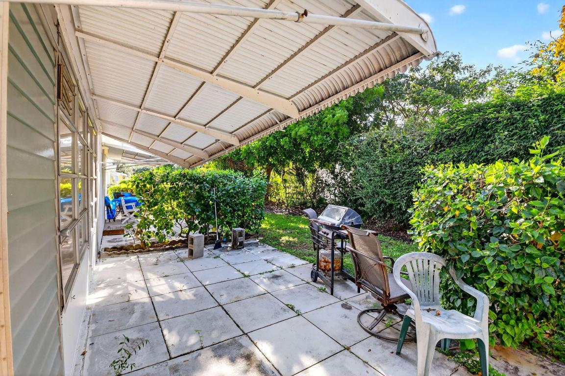 POINTE OVERLOOK CONDO - Residential