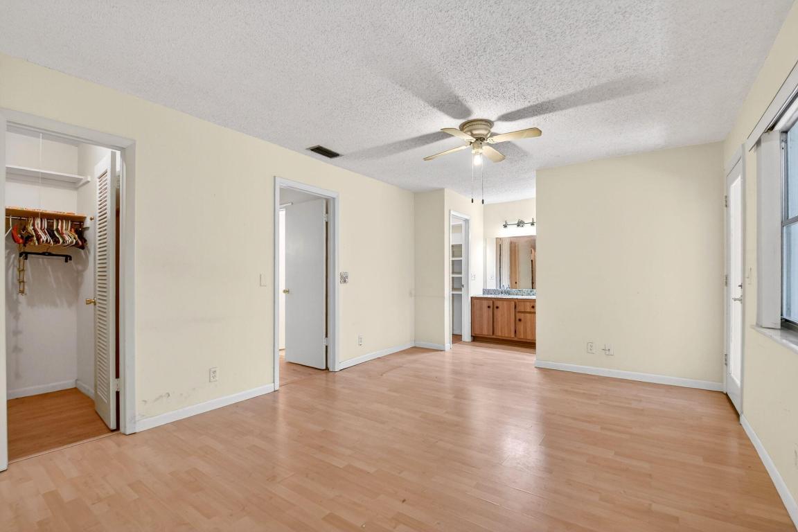 POINTE OVERLOOK CONDO - Residential