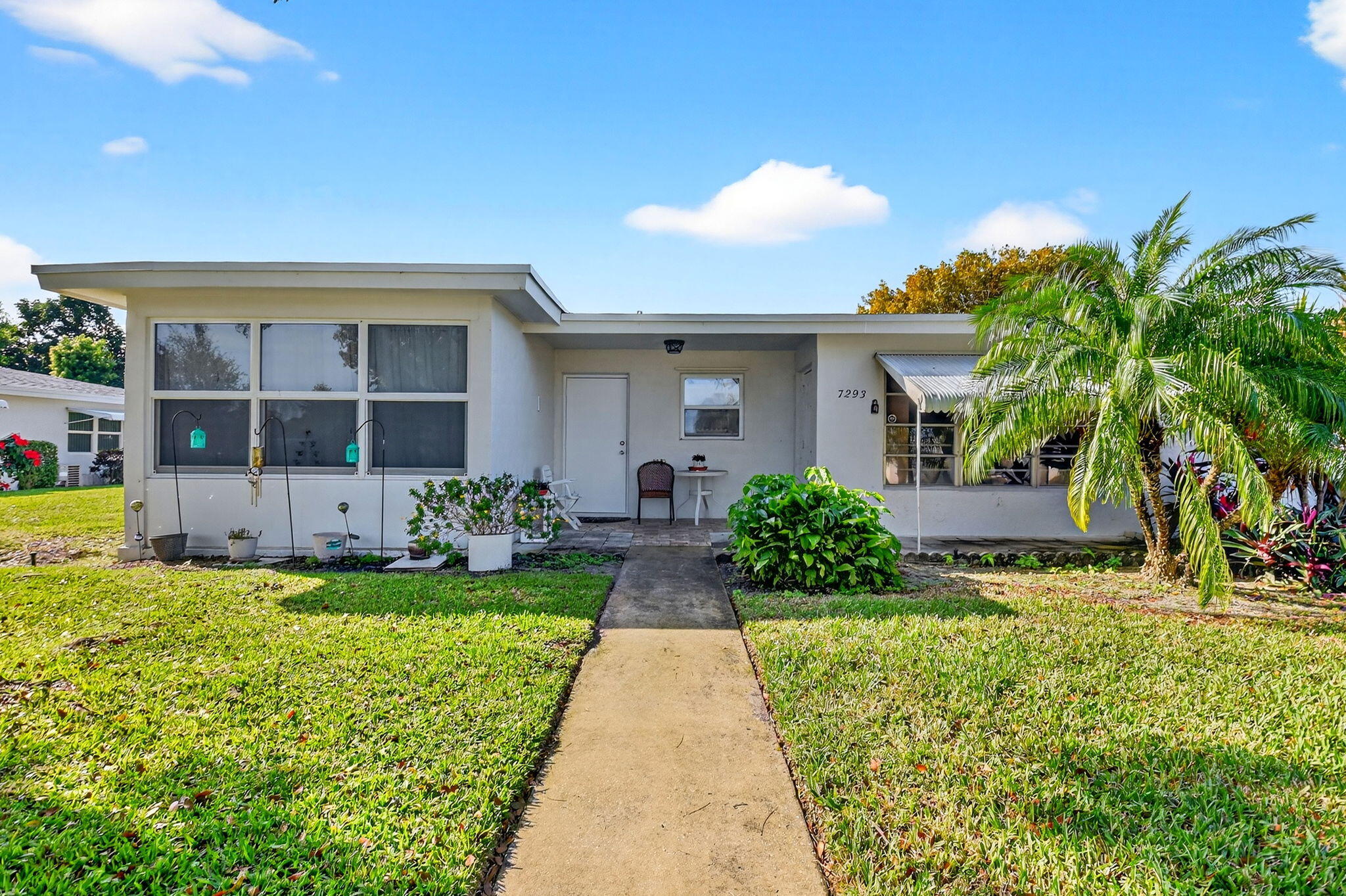 View photos, virtual tours, details... 7293 W Oakridge Circle