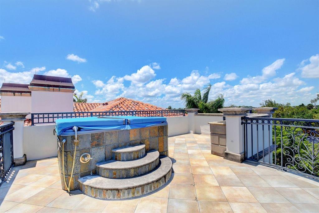 LITTLE HARBOR - Residential