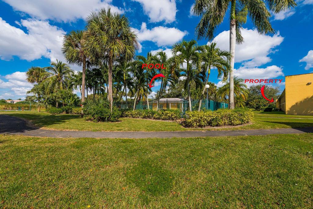 MEADOWS ON THE GREEN COND - Residential