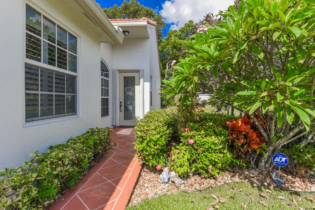 Photo of 15191 IXORA Road, Delray Beach, FL 33484 (MLS # B26064566)