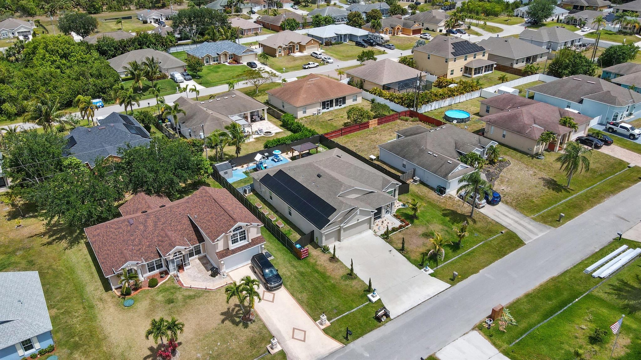 PORT ST LUCIE SECTION 33 - Residential