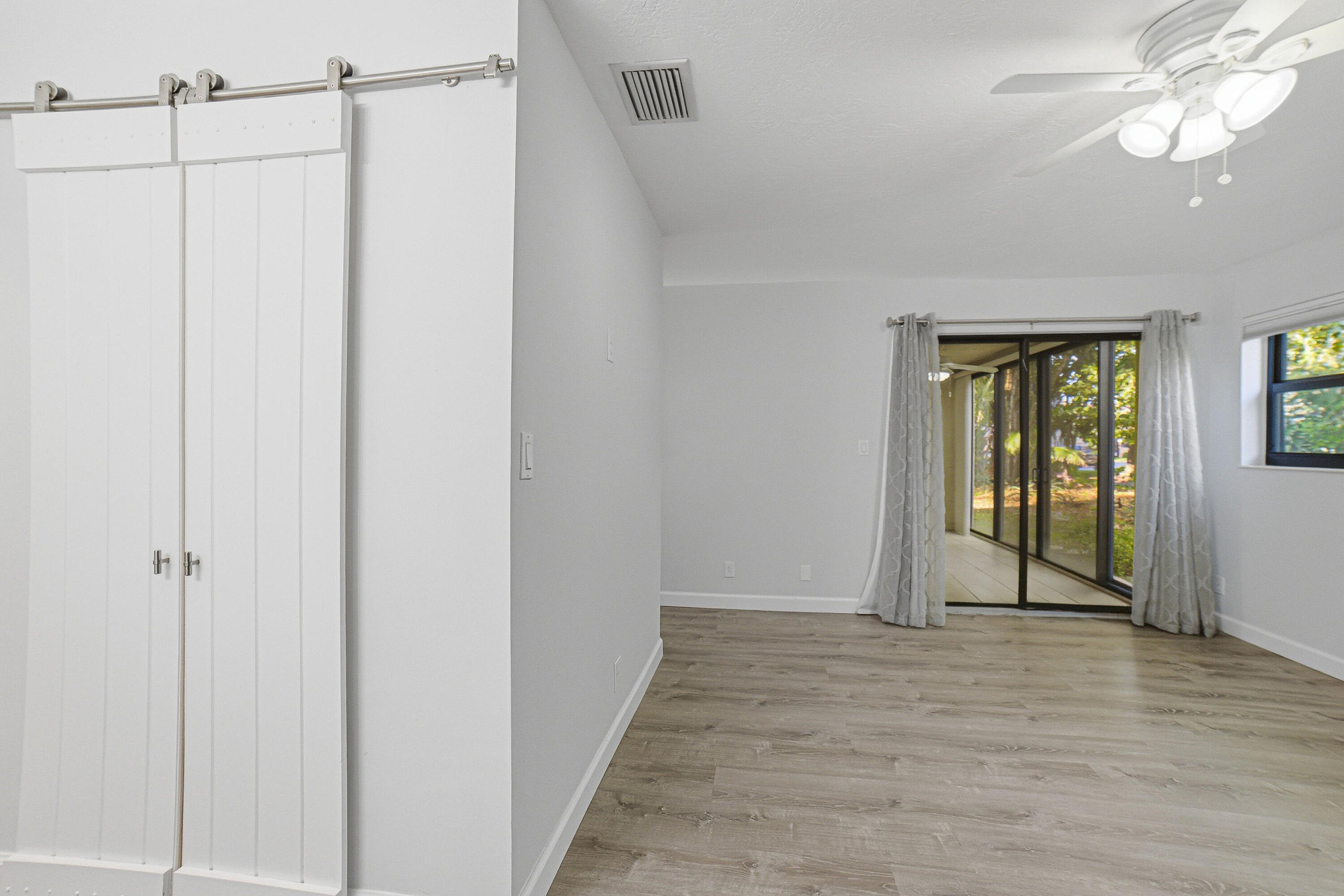 POND APPLE PLACE III CONDO - Residential