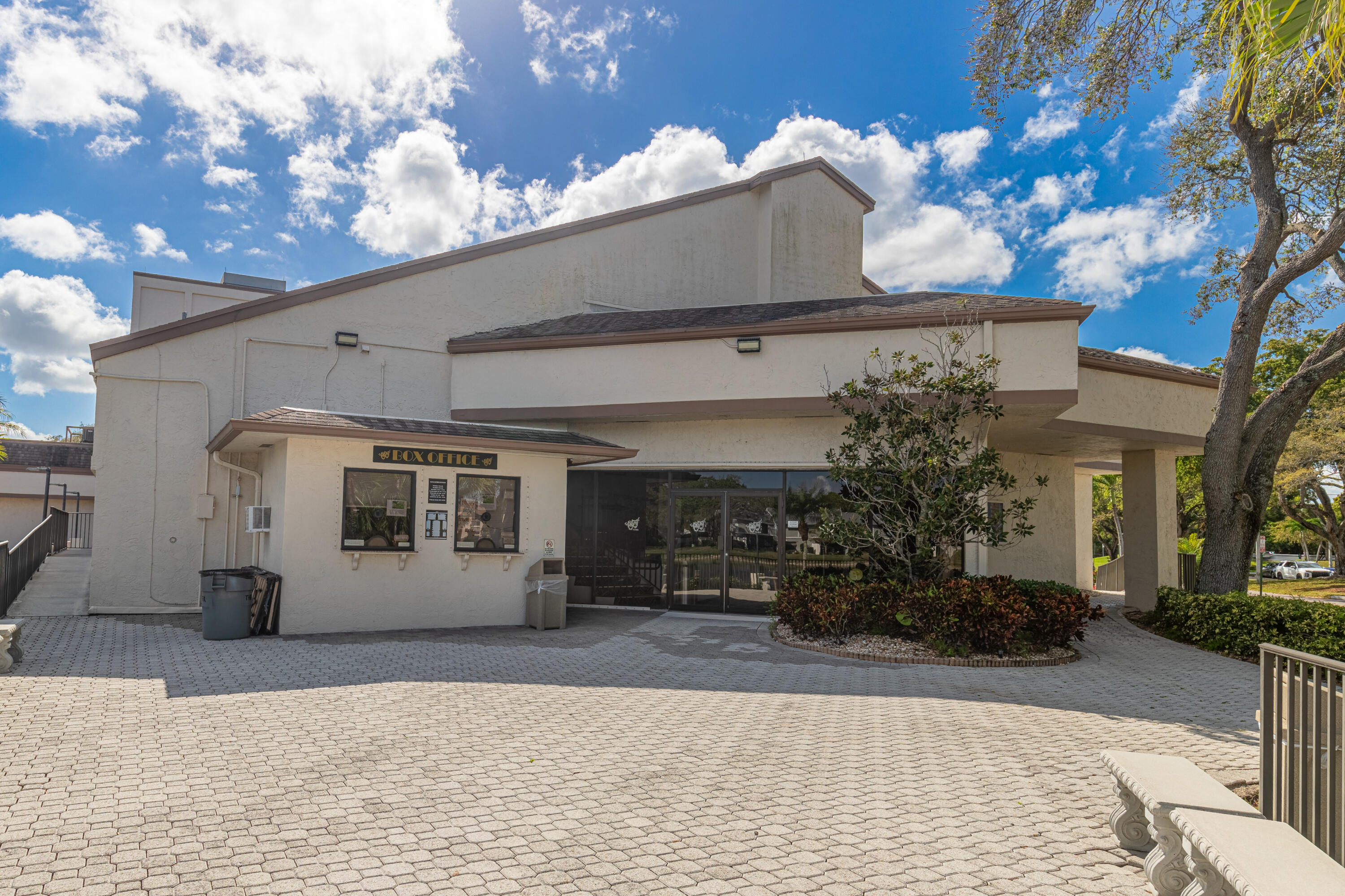 POND APPLE PLACE III CONDO - Residential