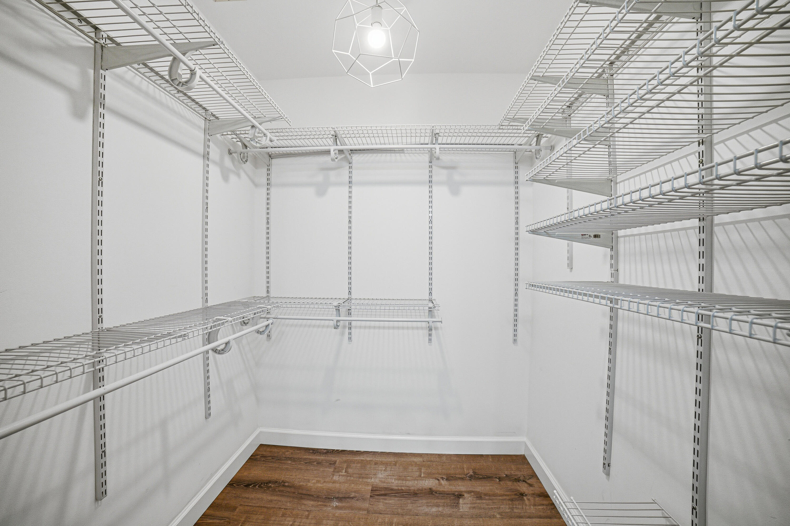 POND APPLE PLACE III CONDO - Residential