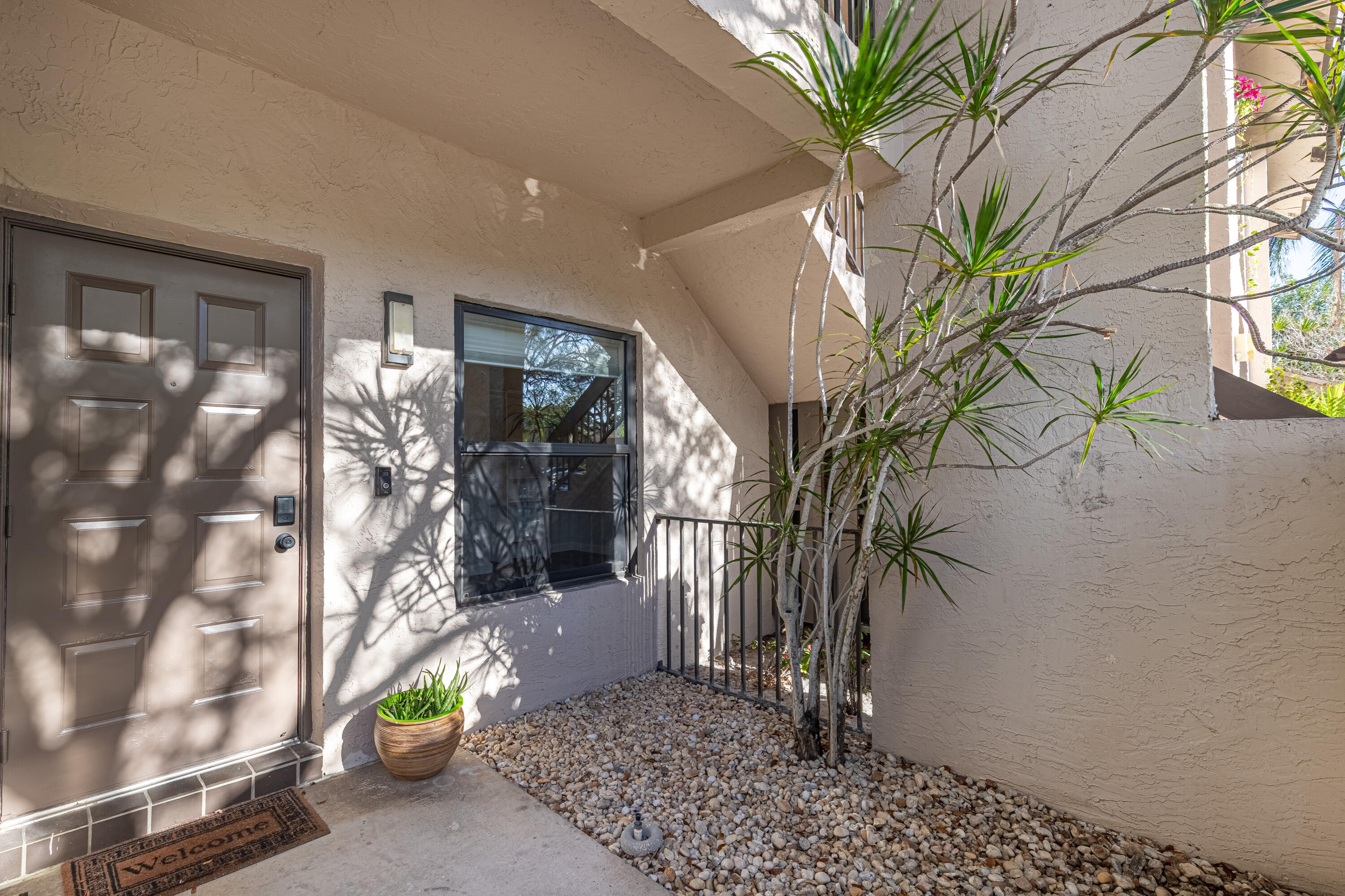 POND APPLE PLACE III CONDO - Residential