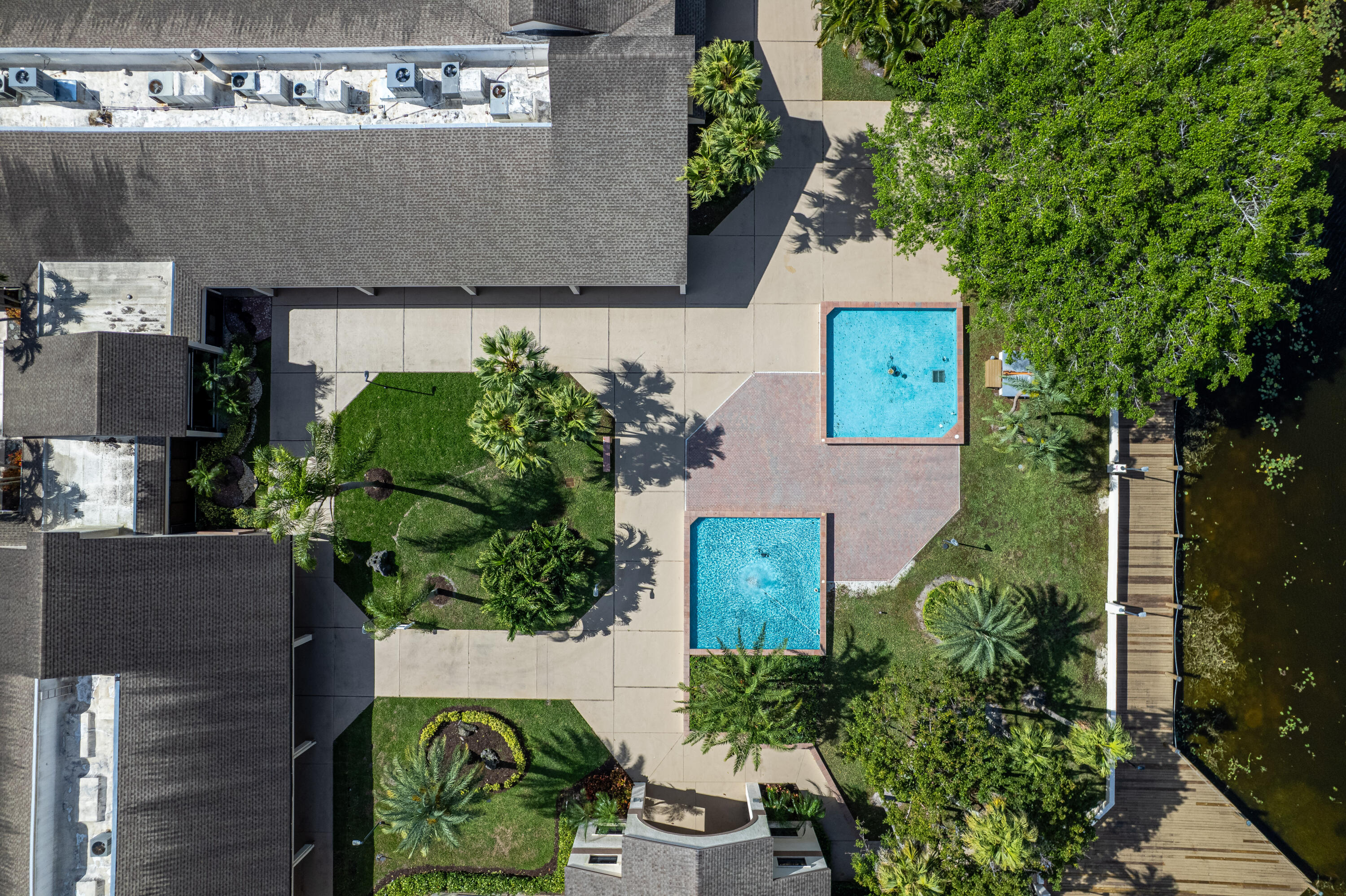 POND APPLE PLACE III CONDO - Residential