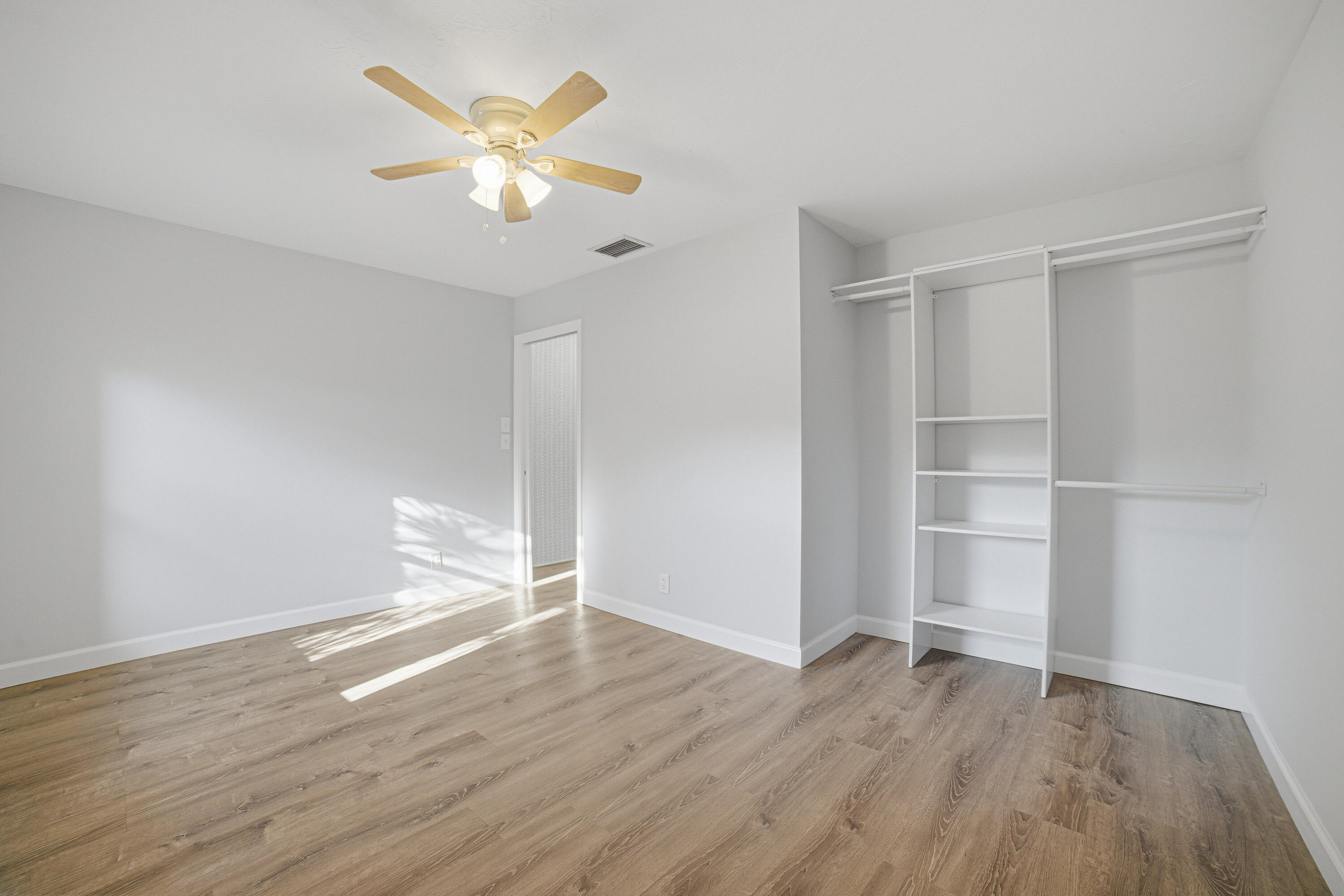 POND APPLE PLACE III CONDO - Residential