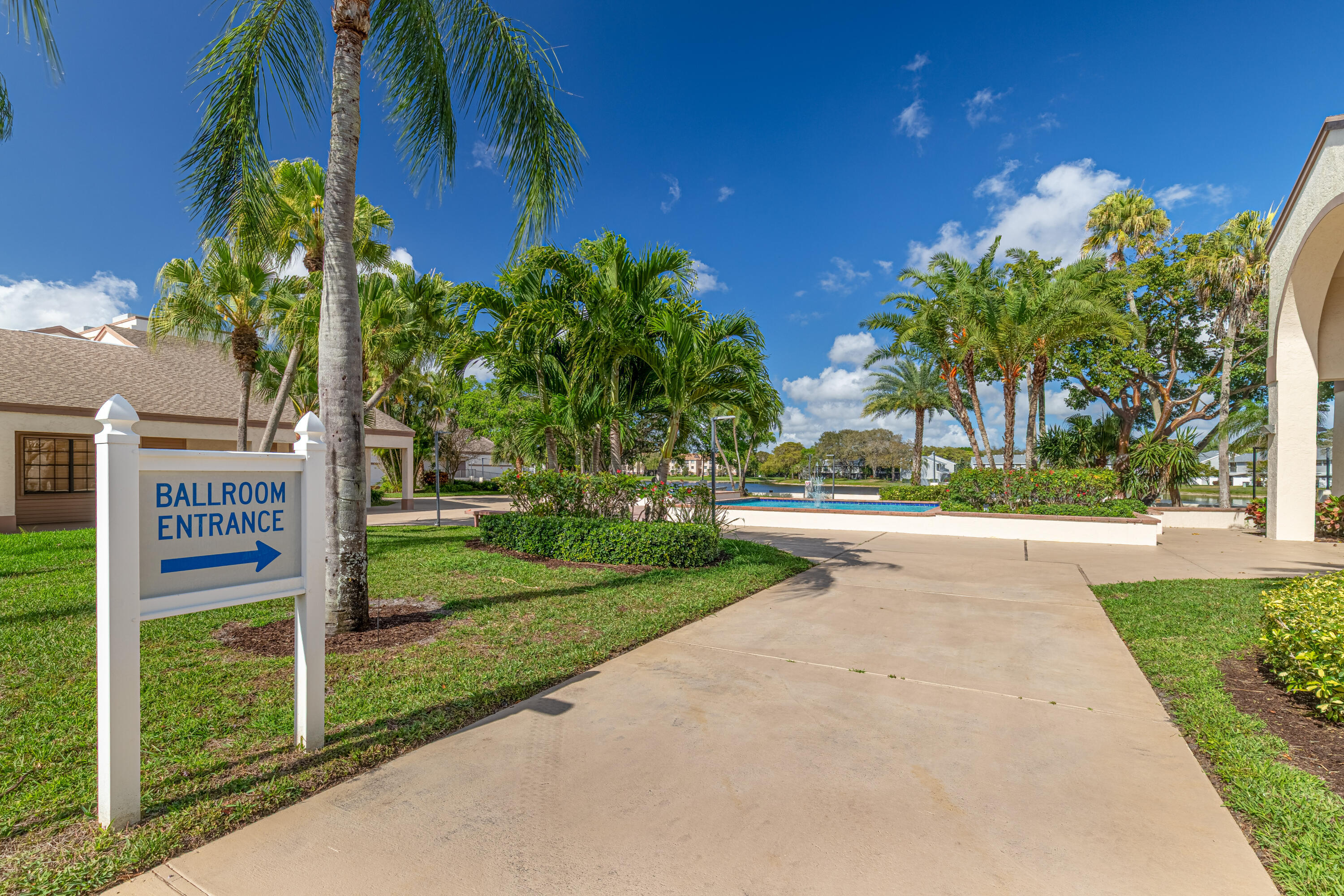 POND APPLE PLACE III CONDO - Residential