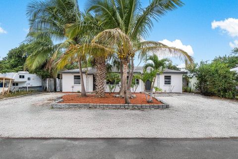 703 W Palm Street E Lantana FL 33462