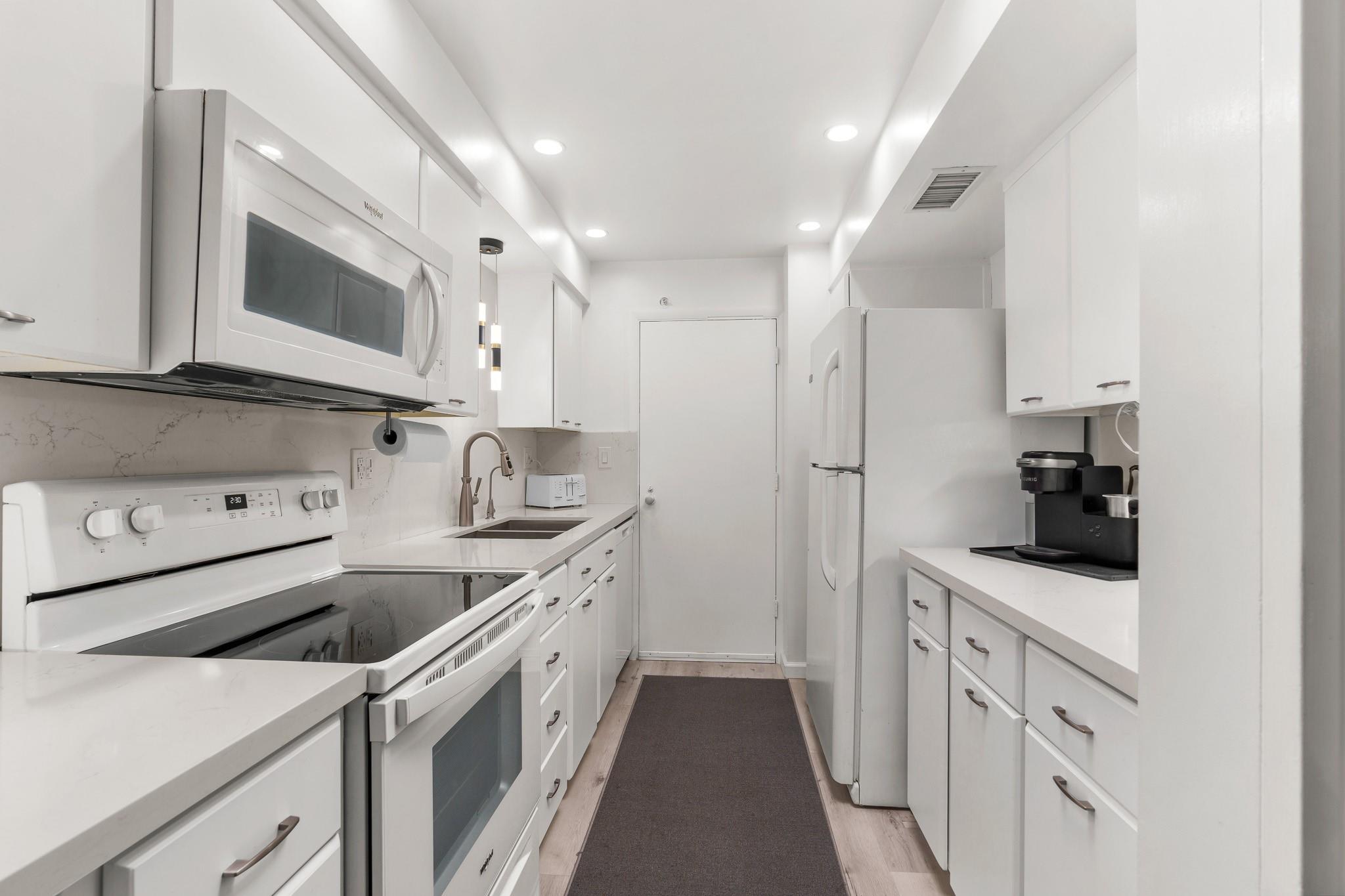 Coral Ridge Towers South - Residential