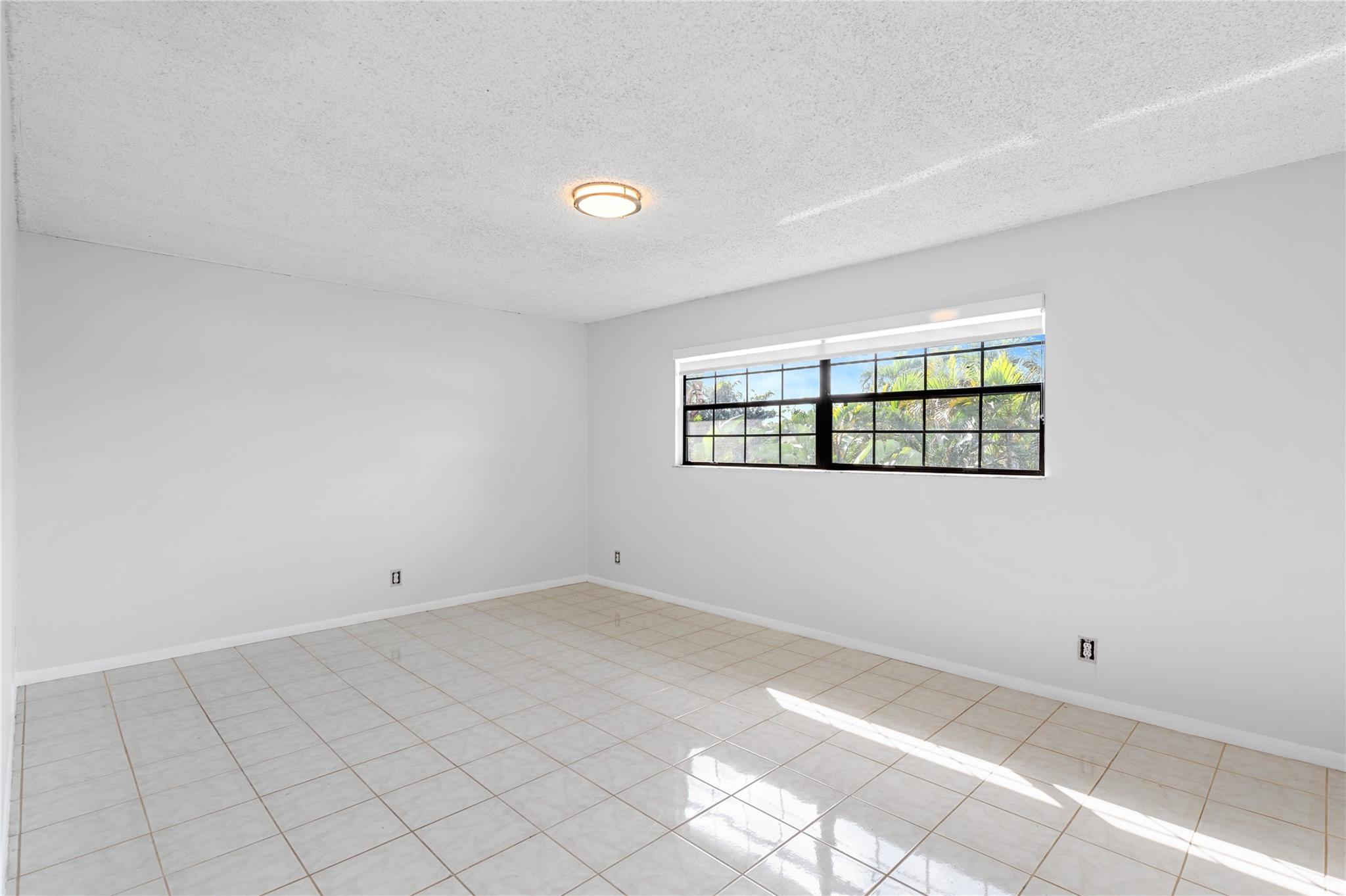 Resub Of Highland Estates - Residential Lease