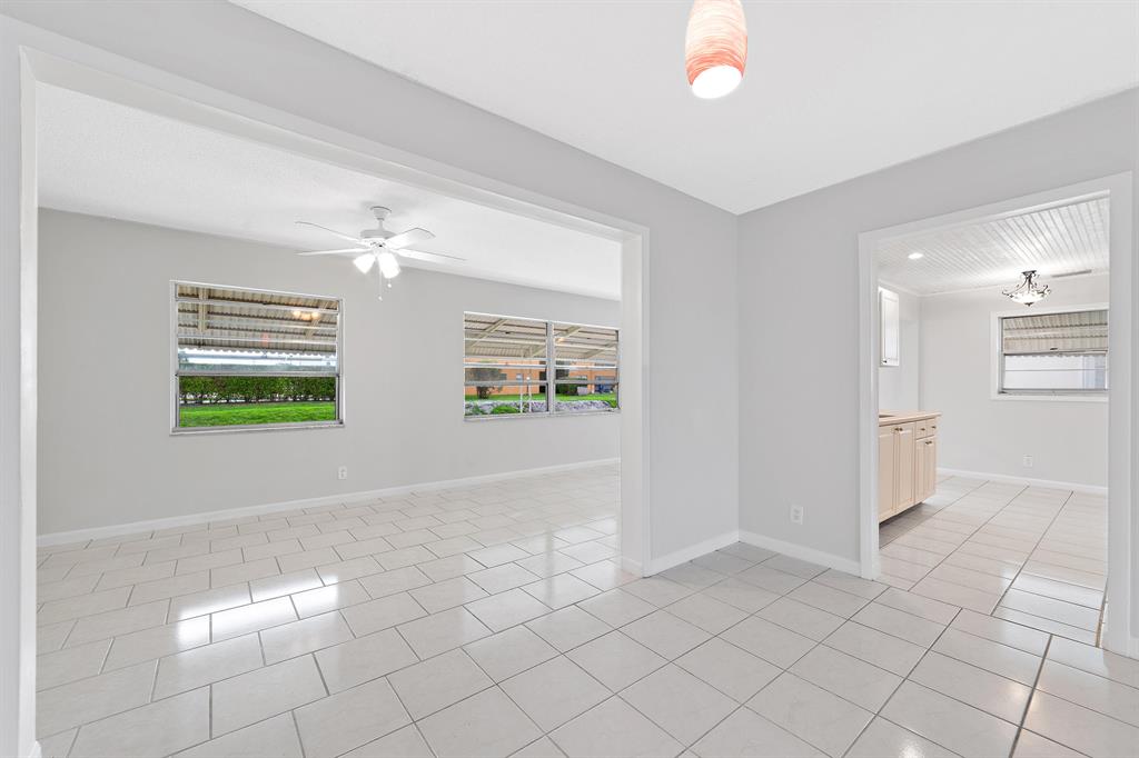 PALM BEACH LEISUREVILLE SEC 8 - Residential