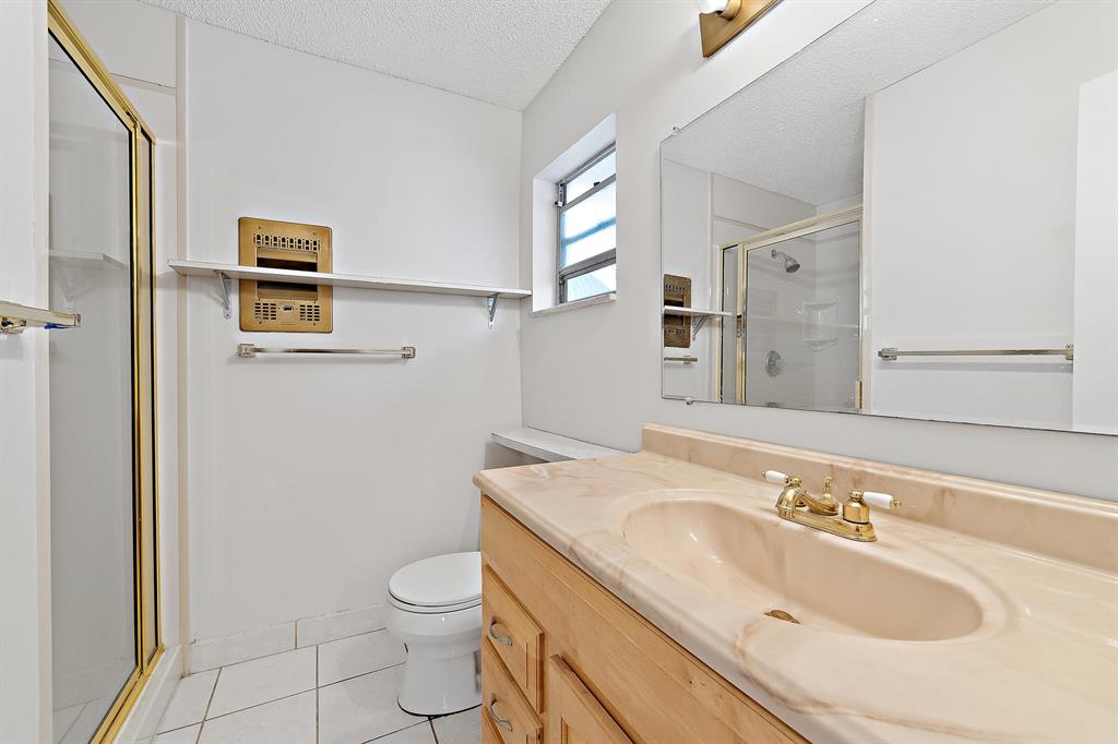 PALM BEACH LEISUREVILLE SEC 8 - Residential