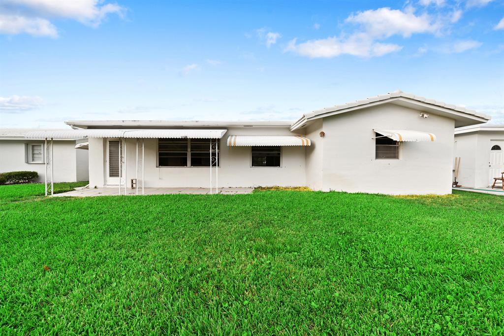 PALM BEACH LEISUREVILLE SEC 8 - Residential