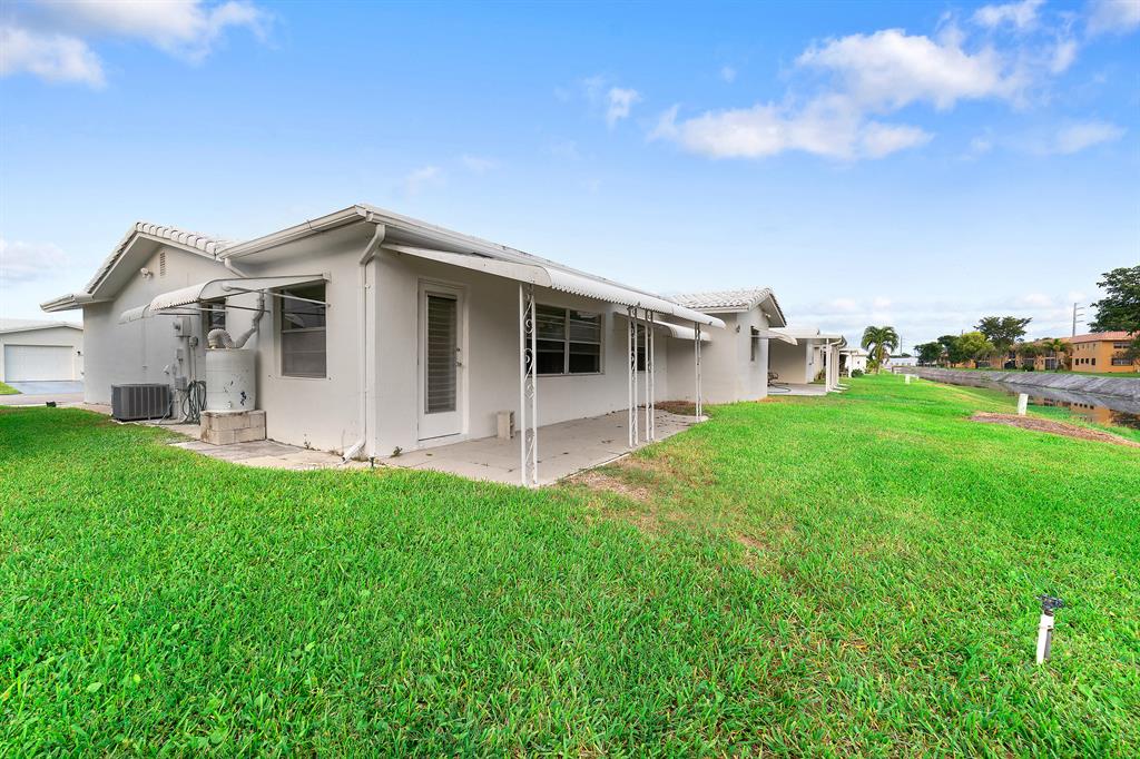 PALM BEACH LEISUREVILLE SEC 8 - Residential