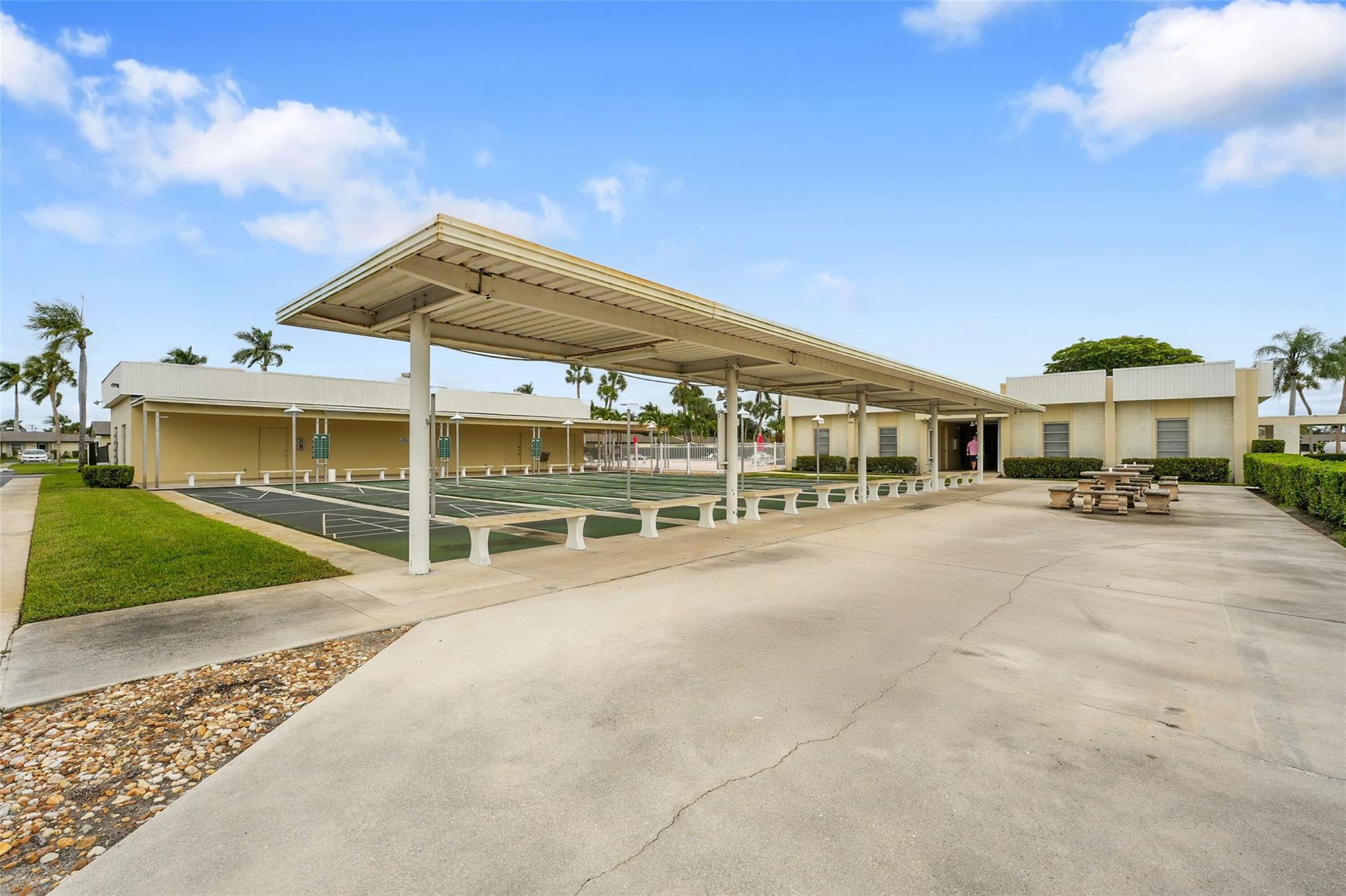 Cresthaven Ashley - Residential