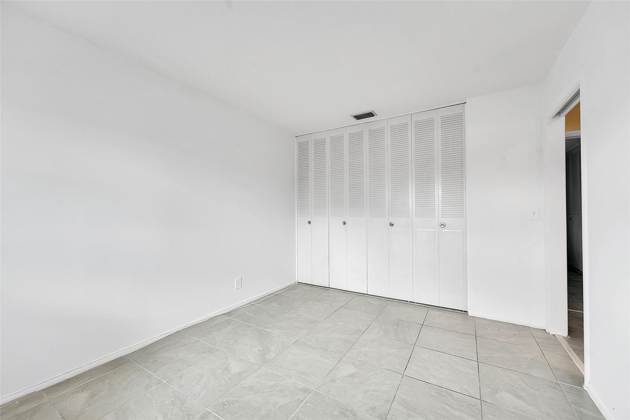 Cresthaven Ashley - Residential